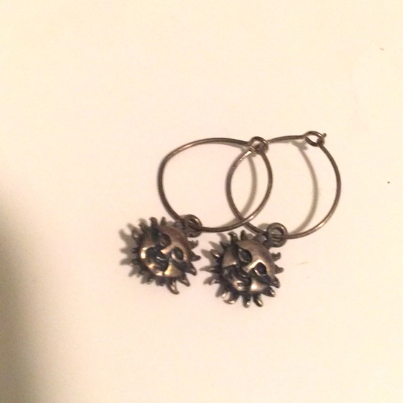 Brandy Melville Accessories - Dainty earrings